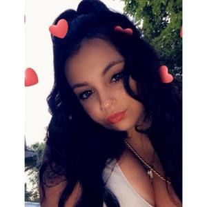 Meet your Posher, Lyssa